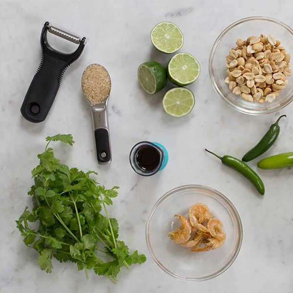 OXO Good Grips Julienne Peeler 6 OXO Good Grips Julienne Peeler - Image 6