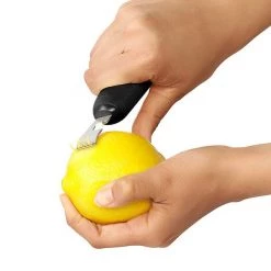 OXO Good Grips Citrus Zester 8 OXO Good Grips Citrus Zester -KITCHEN GADGETS Store 11261400UK OXO Good Grips Citrus Zester 2