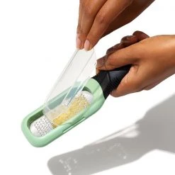 OXO Good Grips Etched Ginger & Garlic Grater 10 OXO Good Grips Etched Ginger & Garlic Grater -KITCHEN GADGETS Store 11273000UK OXO Etched Ginger Garlic Grater 4