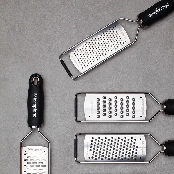Microplane Gourmet Series Fine Grater Black 5 Microplane Gourmet Series Fine Grater Black - Image 5