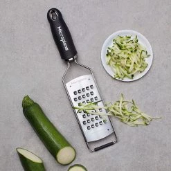 Microplane Gourmet Series Extra Coarse Grater Black 8 Microplane Gourmet Series Extra Coarse Grater Black -KITCHEN GADGETS Store 45008 Microplane Gourmet Series Extra Coarse Grater Black 600px 3