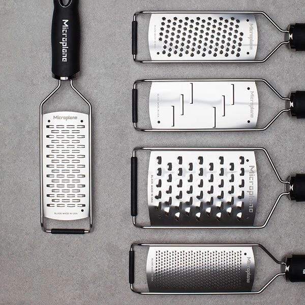 Microplane Gourmet Wide Ultra Coarse Grater Black 5 Microplane Gourmet Wide Ultra Coarse Grater Black - Image 5