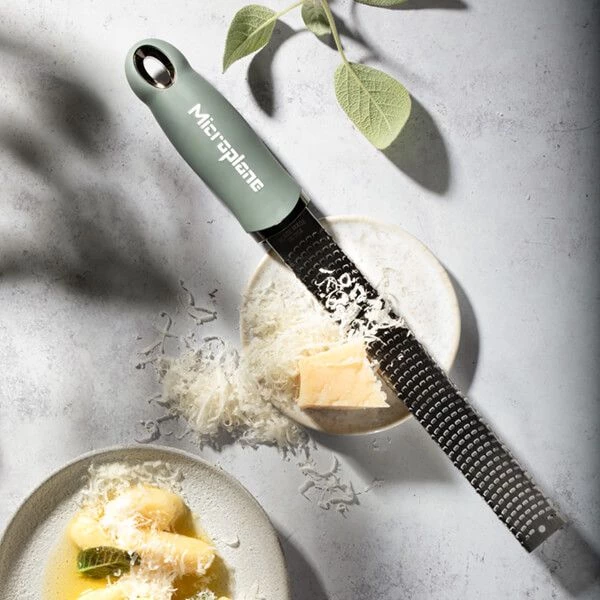 Microplane Premium Classic Series Zester/Grater Eucalyptus Green 5 Microplane Premium Classic Series Zester/Grater Eucalyptus Green - Image 5
