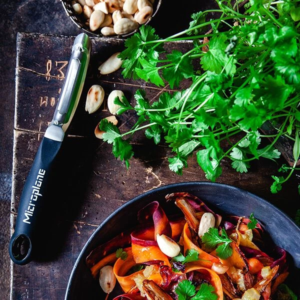 Microplane Professional Peeler 5 Microplane Professional Peeler - Image 5