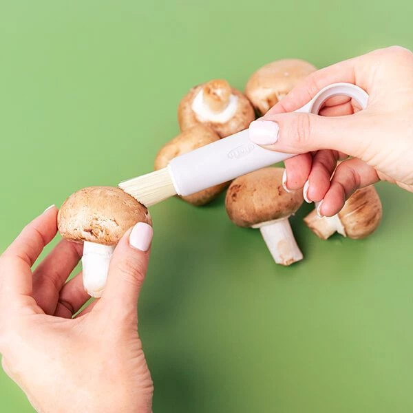 Chef'n Chef''n Mushroom Corer With Brush Taupe 4 Chef'n Chef''n Mushroom Corer With Brush Taupe - Image 4