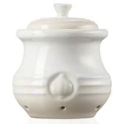 Le Creuset Meringue Stoneware Garlic Keeper -KITCHEN GADGETS Store 70832307160000 Le Creuset Stoneware Garlic Keeper Meringue 2