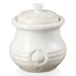 KITCHEN GADGETS Store 32 Le Creuset Meringue Stoneware Garlic Keeper