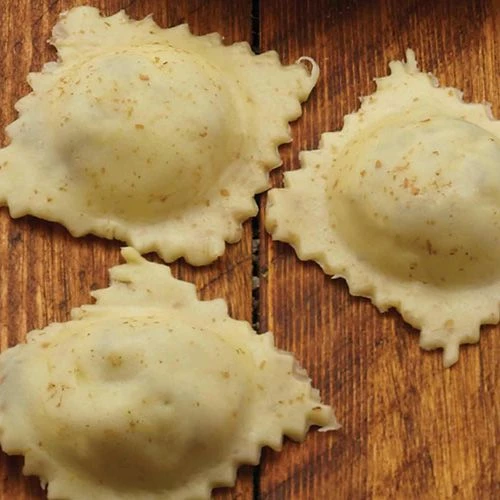 World Of Flavours Italian 6cm Square Ravioli Cutter 2 World Of Flavours Italian 6cm Square Ravioli Cutter - Image 2