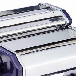 World Of Flavours Italian Deluxe Double Cutter Pasta Machine Blue 5 World Of Flavours Italian Deluxe Double Cutter Pasta Machine Blue -KITCHEN GADGETS Store WFPASTABLU World Of Flavours Blue Pasta Maker 2